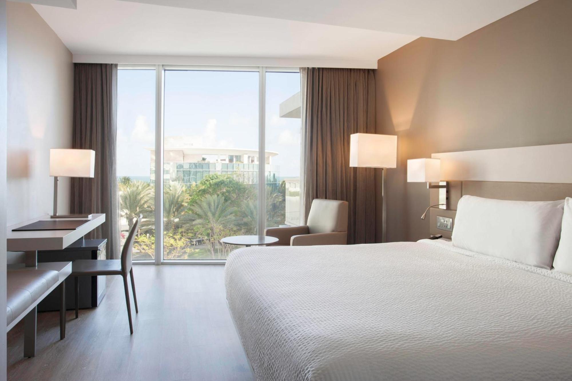 Ac Hotel By Marriott Miami Beach Bagian luar foto